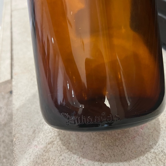 One gallon Amber Duraglas Vintage Glass Bottles With Original Lid - Picture 4 of 4